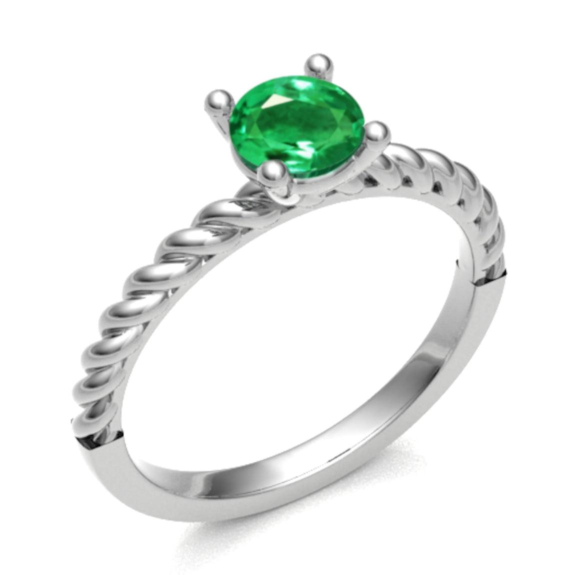 Vintage Emerald Solitaire Ring in 18k Gold - XMERALDA