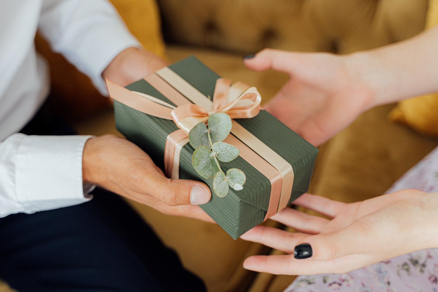 The Ultimate Guide to Finding the Perfect Jewellery Gift - XMERALDA 