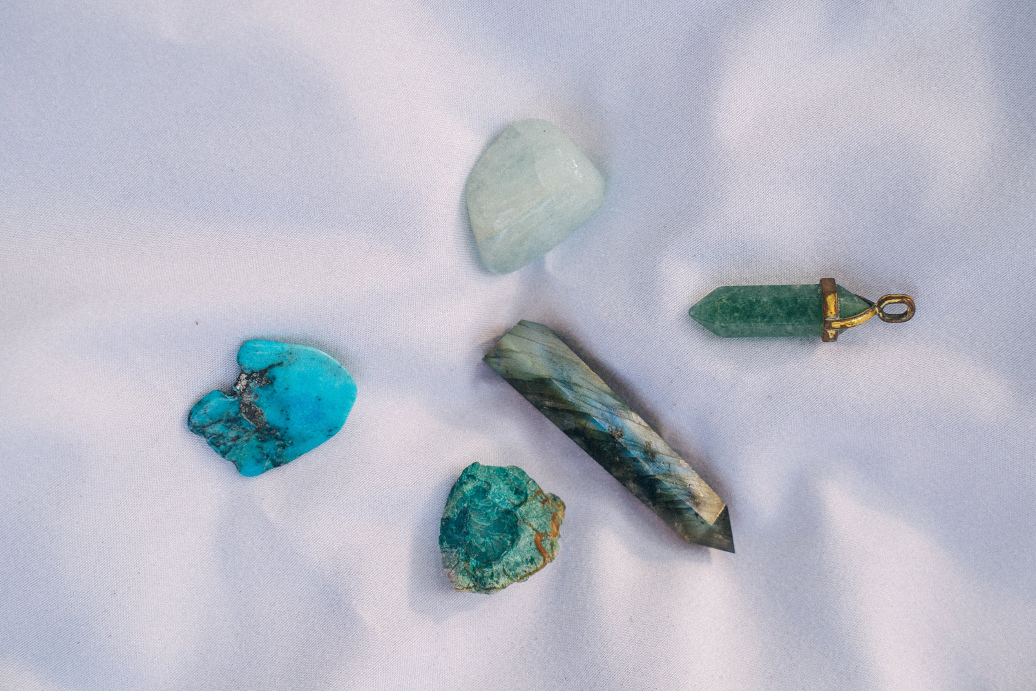Aquamarine: March's Birthstone with Soothing Properties