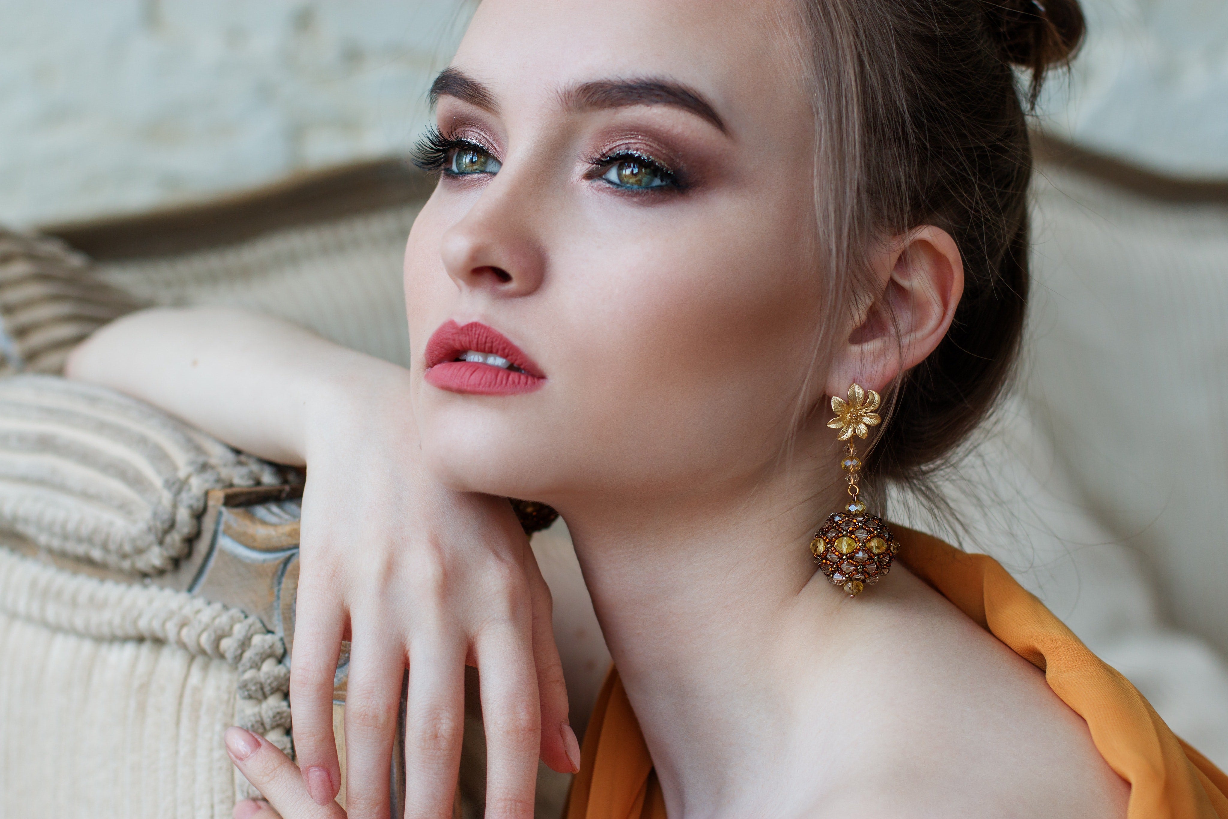Comprehensive Guide to Different Types of Earrings