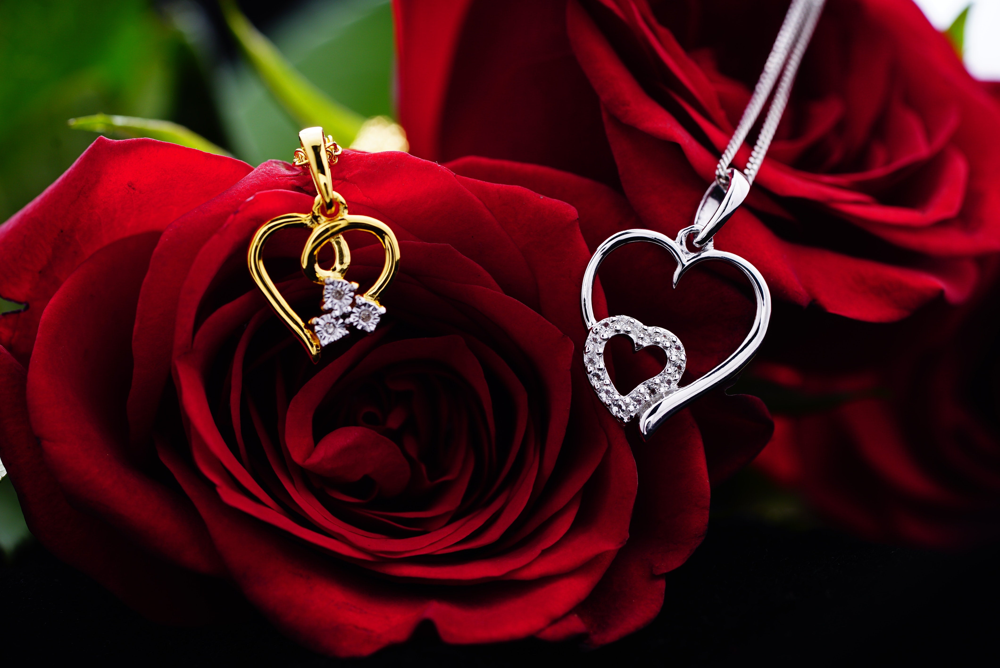 Stylish Sterling Silver Pendants for You: The Perfect Accessory for Any Outfit